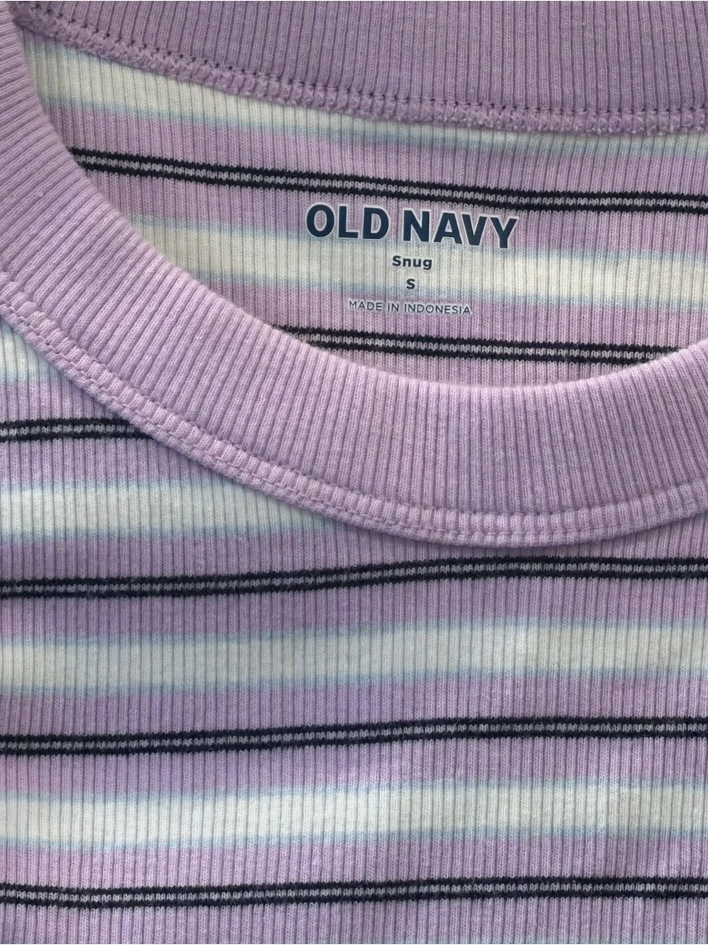 Old Navy women’s Lavender Striped Tank Top Snug Tank, Small